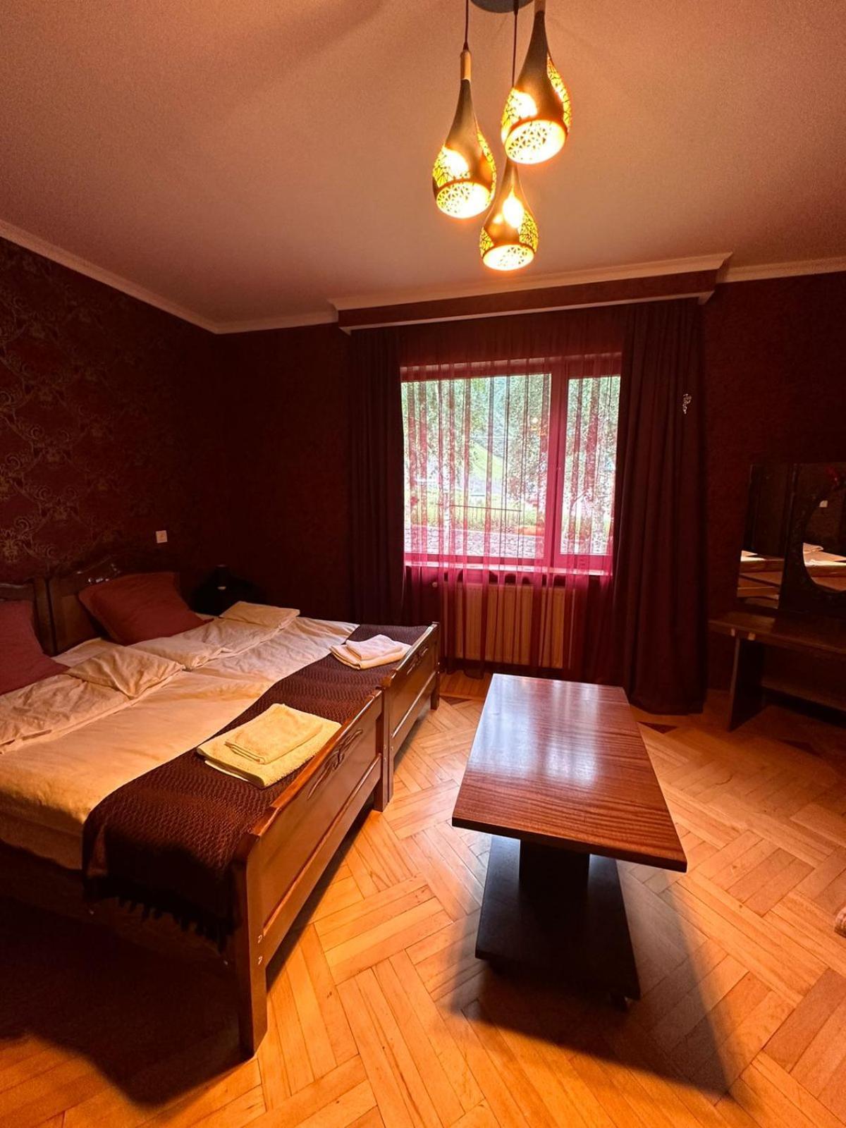 Gio-Nika Hotel Kazbegi Exterior foto
